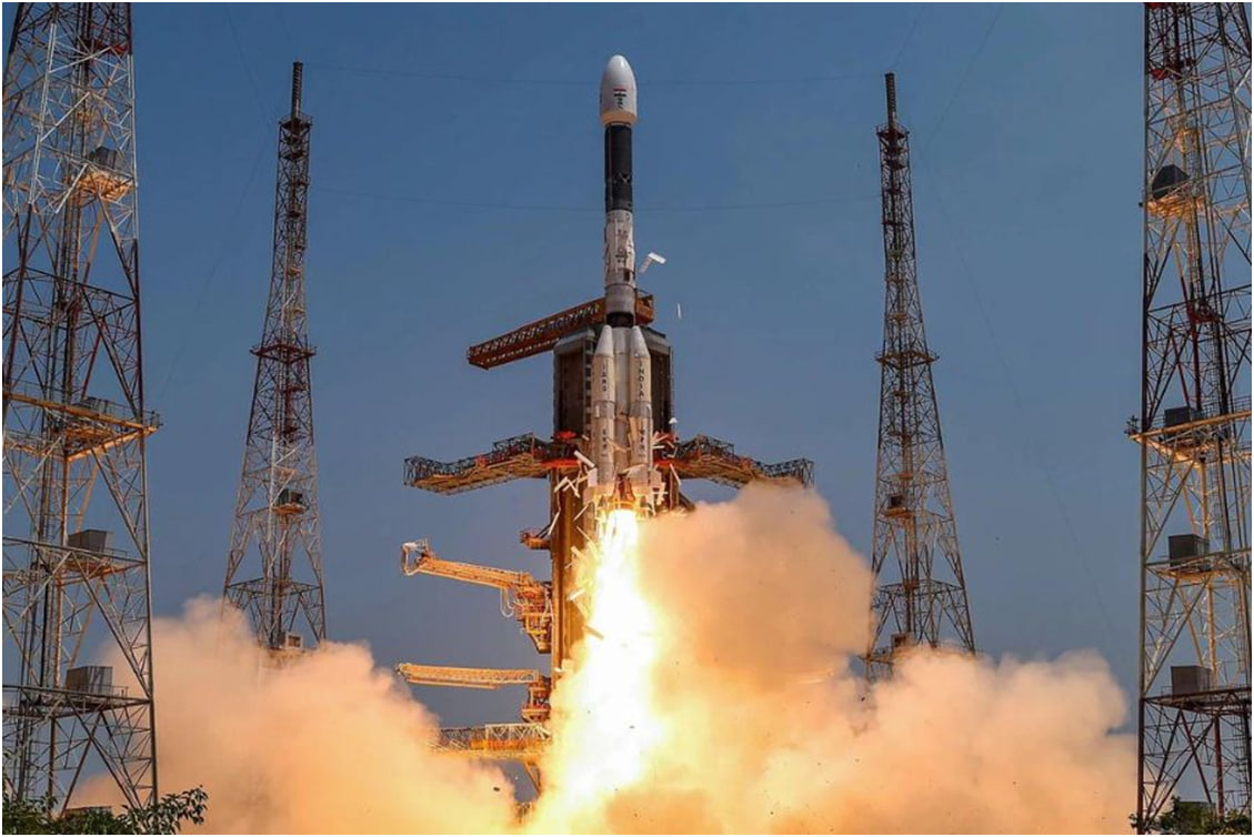 इसरो ने अंतरिक्ष विज्ञान के प्रति उत्साही लोगों के लिए 'स्टार्ट' प्रशिक्षण कार्यक्रम शुरू किया :-